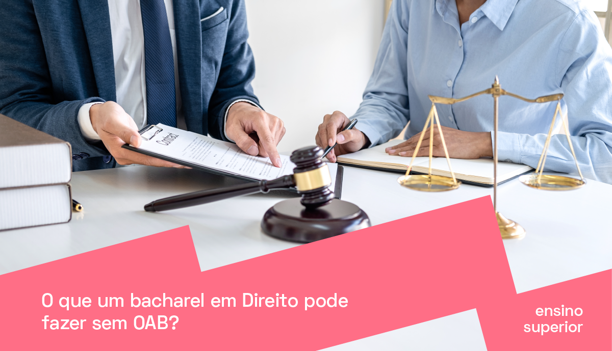 Qual o nome que recebe o advogado que trabalha sem diploma?