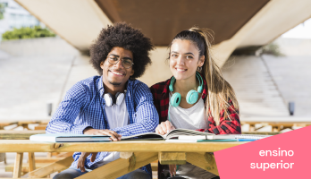 Por que a faculdade é importante para a sua carreira? Por que a faculdade é importante para a sua carreira?